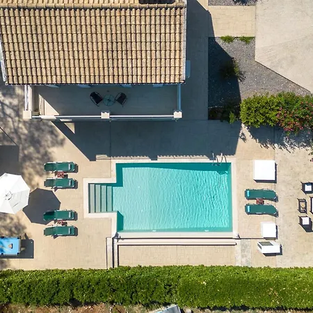 Anamari Eos Villa
