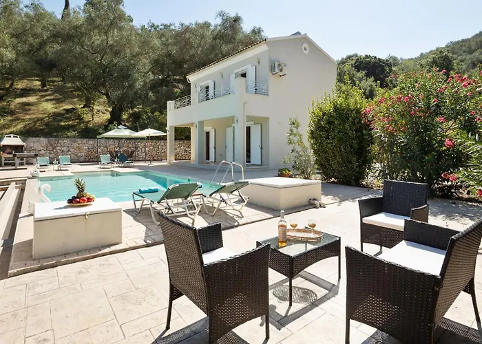 Anamari Eos Villa *