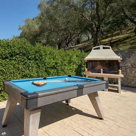 Anamari Eos * Agios Stefanos Kassiopi